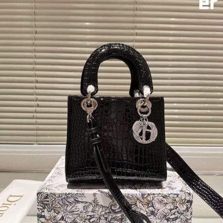 DIOR Lady Dior Diamond Buckle Bag