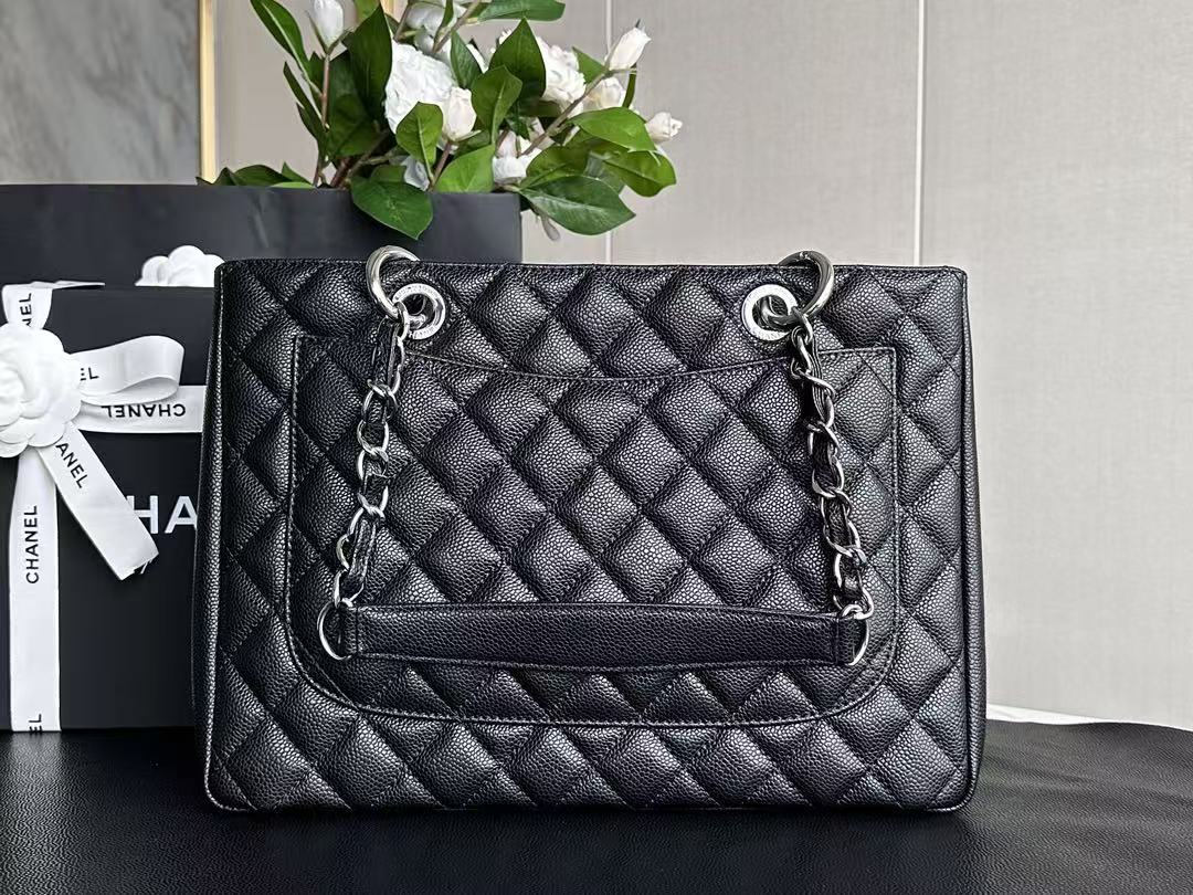 CHANEL Caviar Quilted Grand Shopping Tote GST Black - Image 4