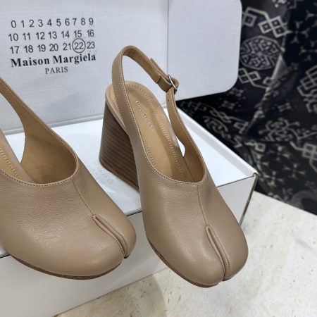 Maison Margiela's New Wedge Heels for Women - Image 7