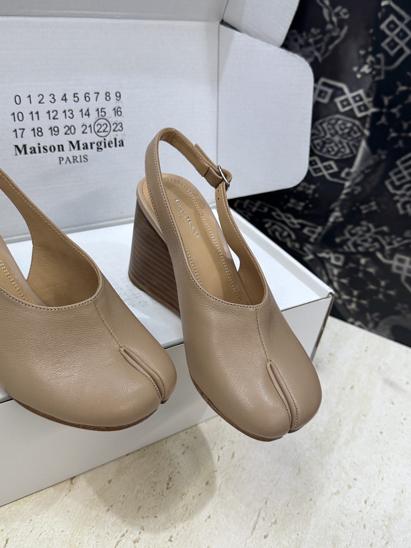 Maison Margiela's New Wedge Heels for Women - Image 7