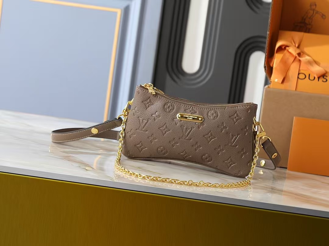 LV Pochette Shoulder Bag - Image 20