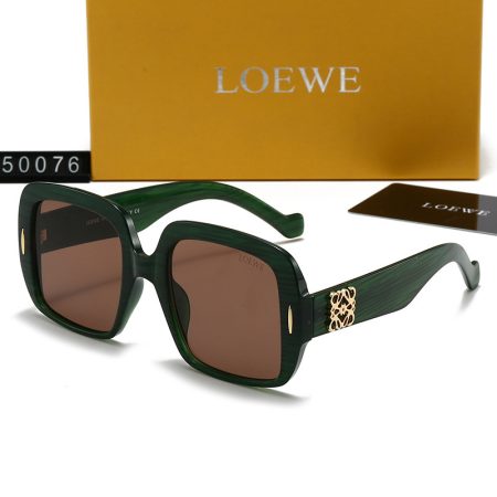 LOEWE Fashionable Sunglasses - Image 8