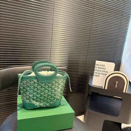 Goyard Mini Beluga Bucket Bag - Image 7