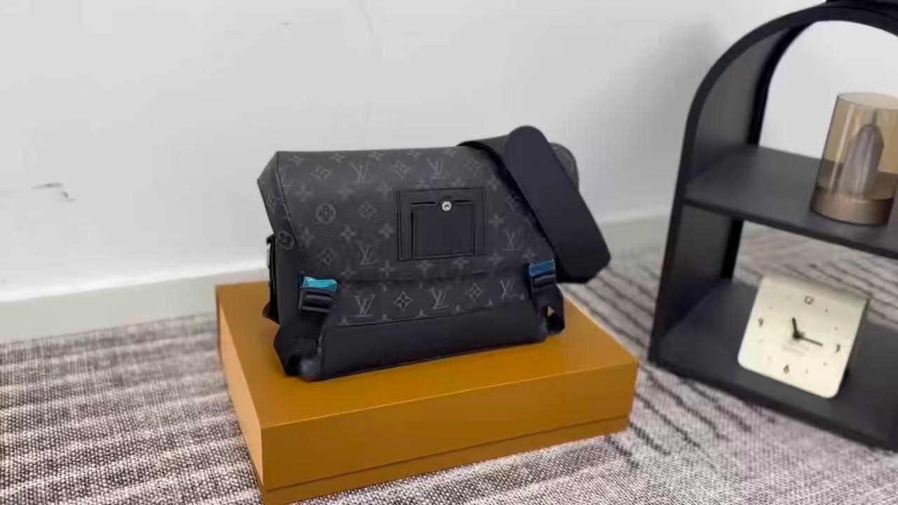 LV VOYAGER Messenger Bag - Image 1