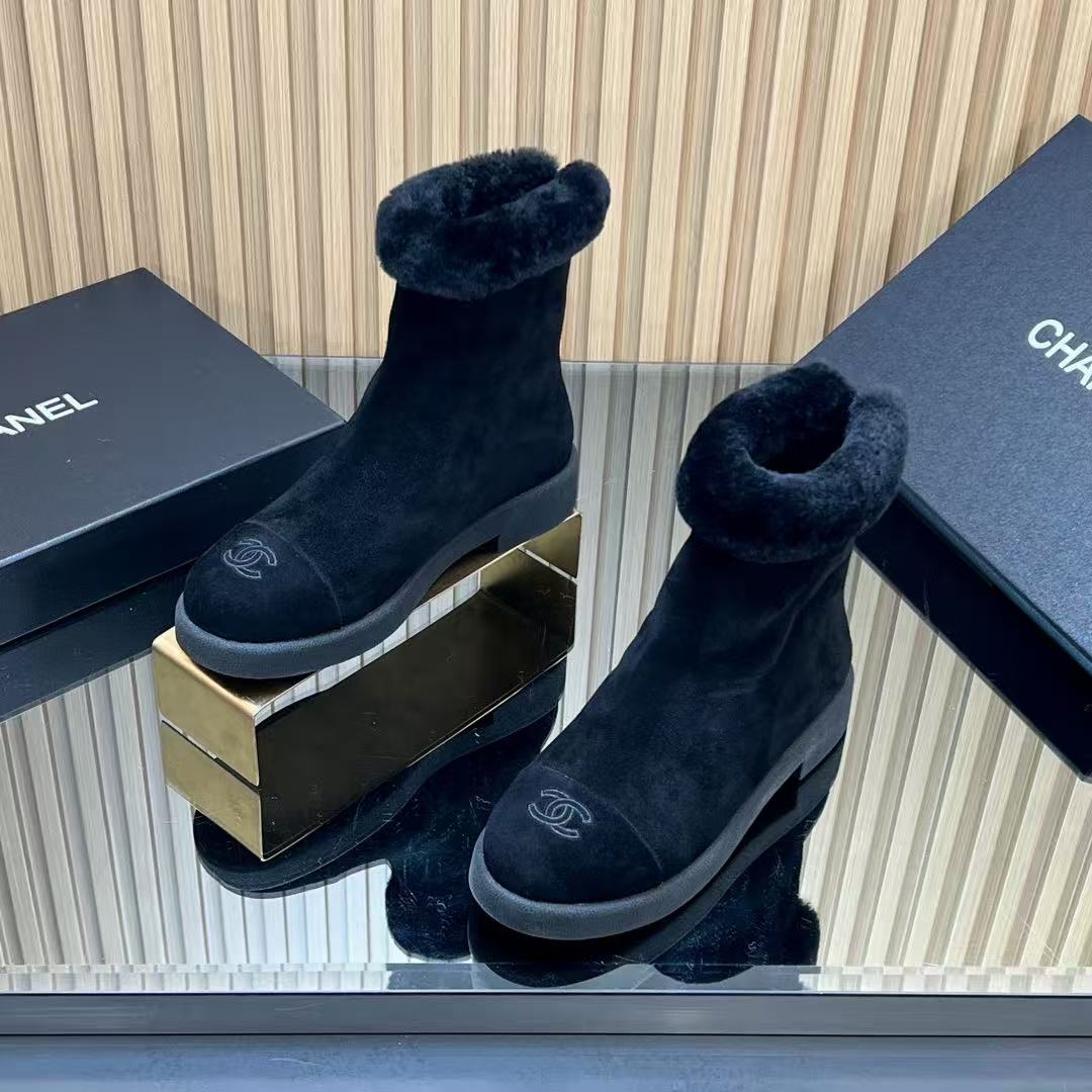 Chanel Fur Boots Black - Image 2