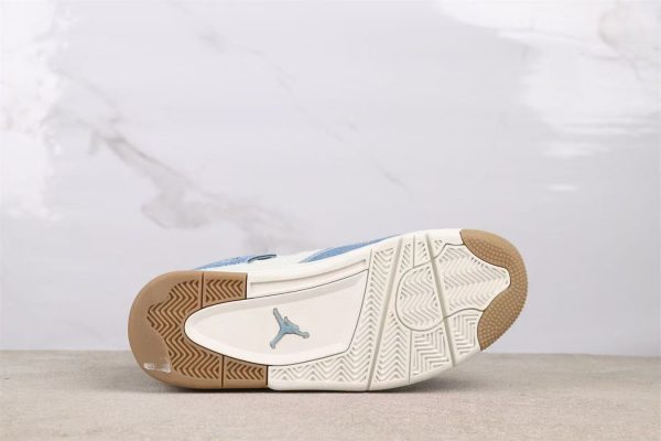 AIR JORDAN 4 Sneakers Denim "Worn Blue" IB6716-100