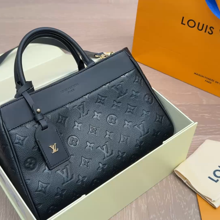 LV  Bag