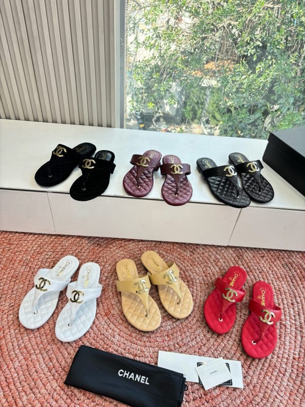 Chanel CC Logo Thong Sandals