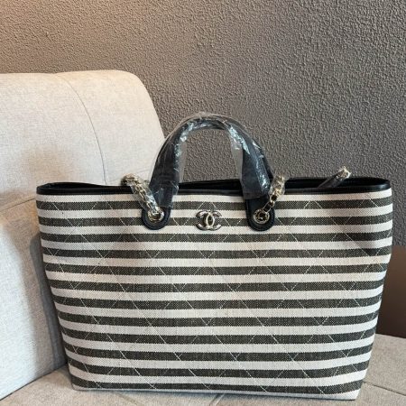 Chanel Deauville Tote Bag - Image 2