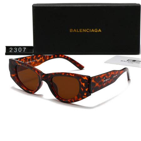 Balenciaga Fashionable Sunglasses - Image 6