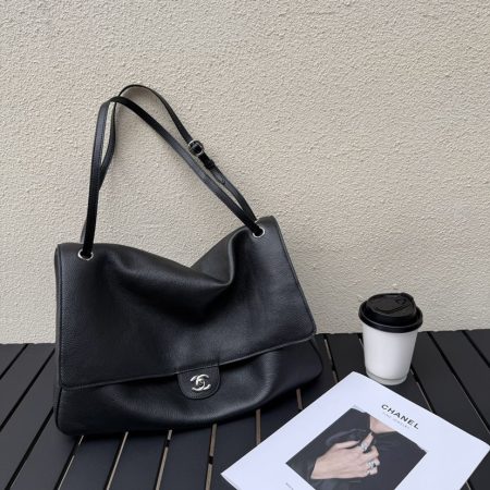 Chanel CF C26S Large Shoulder Bag - Image 2