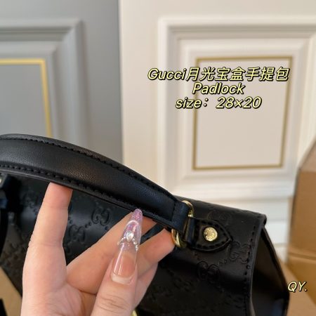 Gucci Padlock Shoulder Bag - Image 9