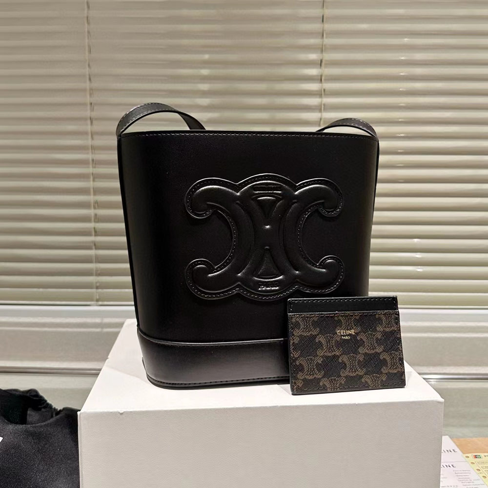 Celine Cuir Triomphe Shoulder Bag - Image 3
