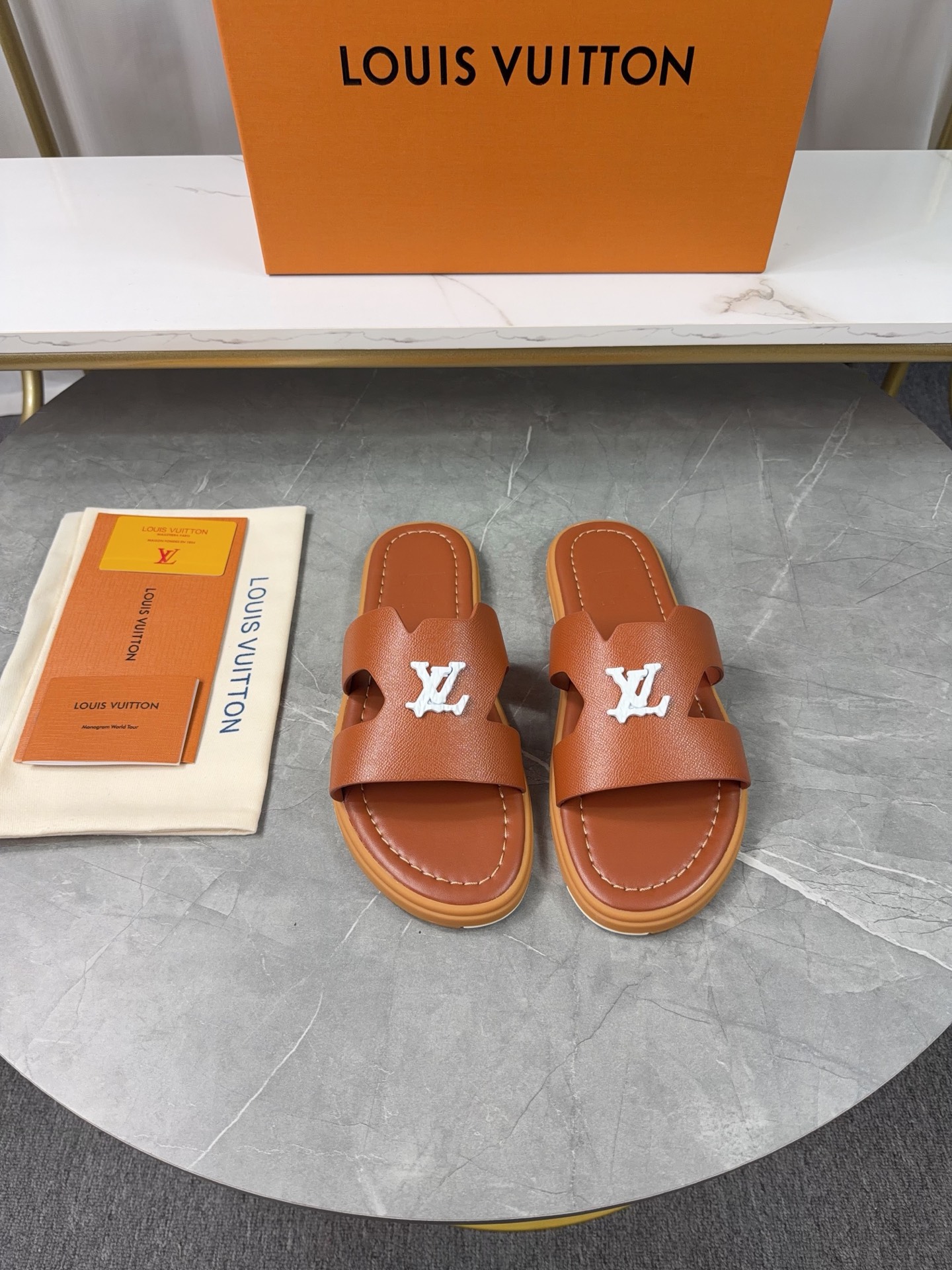 LV Citybreak Mule - Image 5