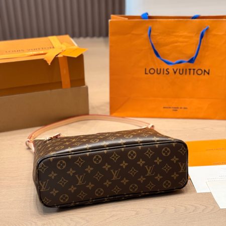 LV Lineup Monogram Bag - Image 12