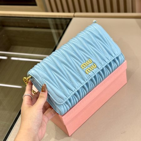 MIU MIU Matelasse Leather Shoulder Bag Crossbody Bag - Image 4