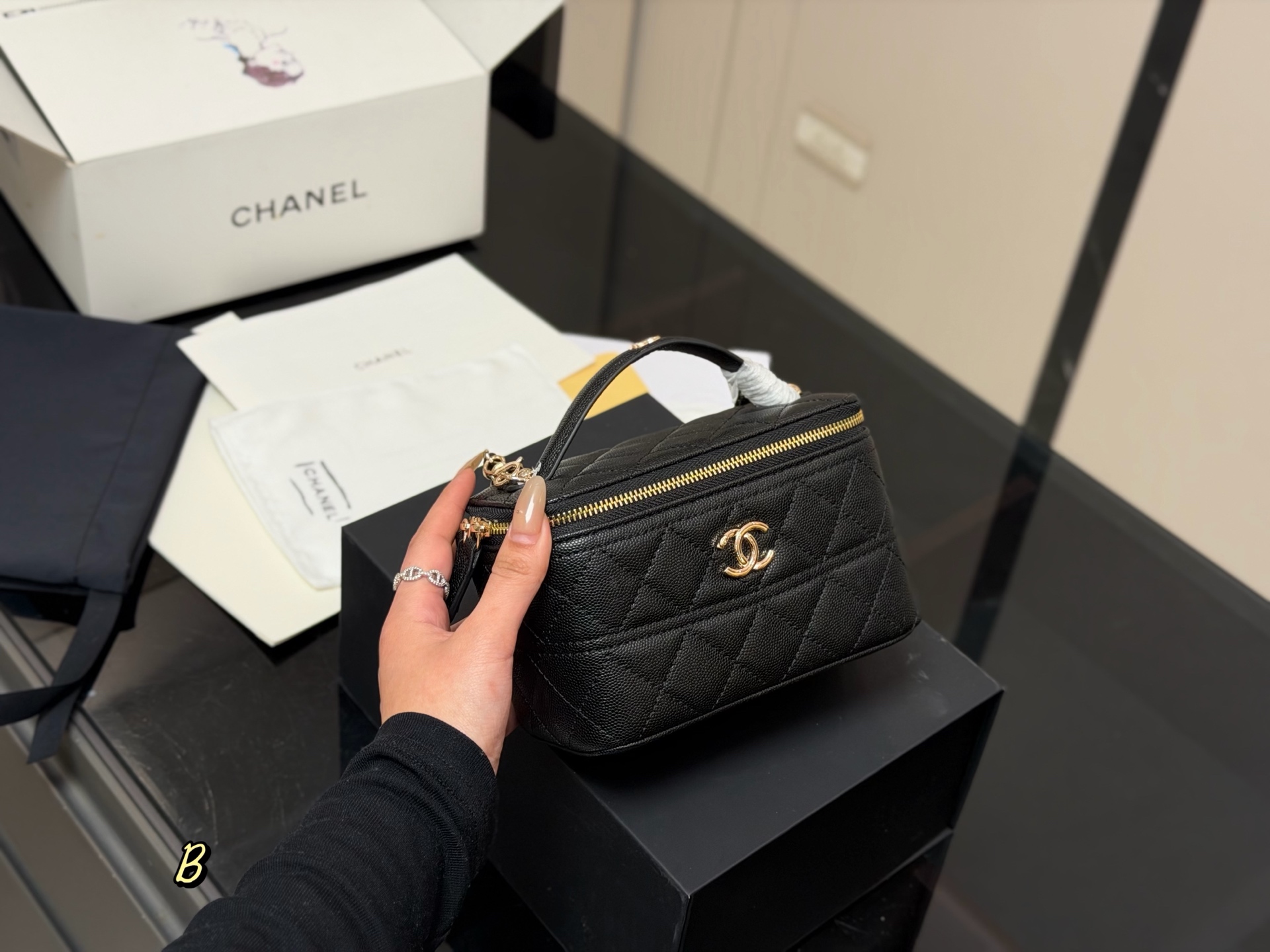Chanel Long Vanity With Chain Bag - Image 1