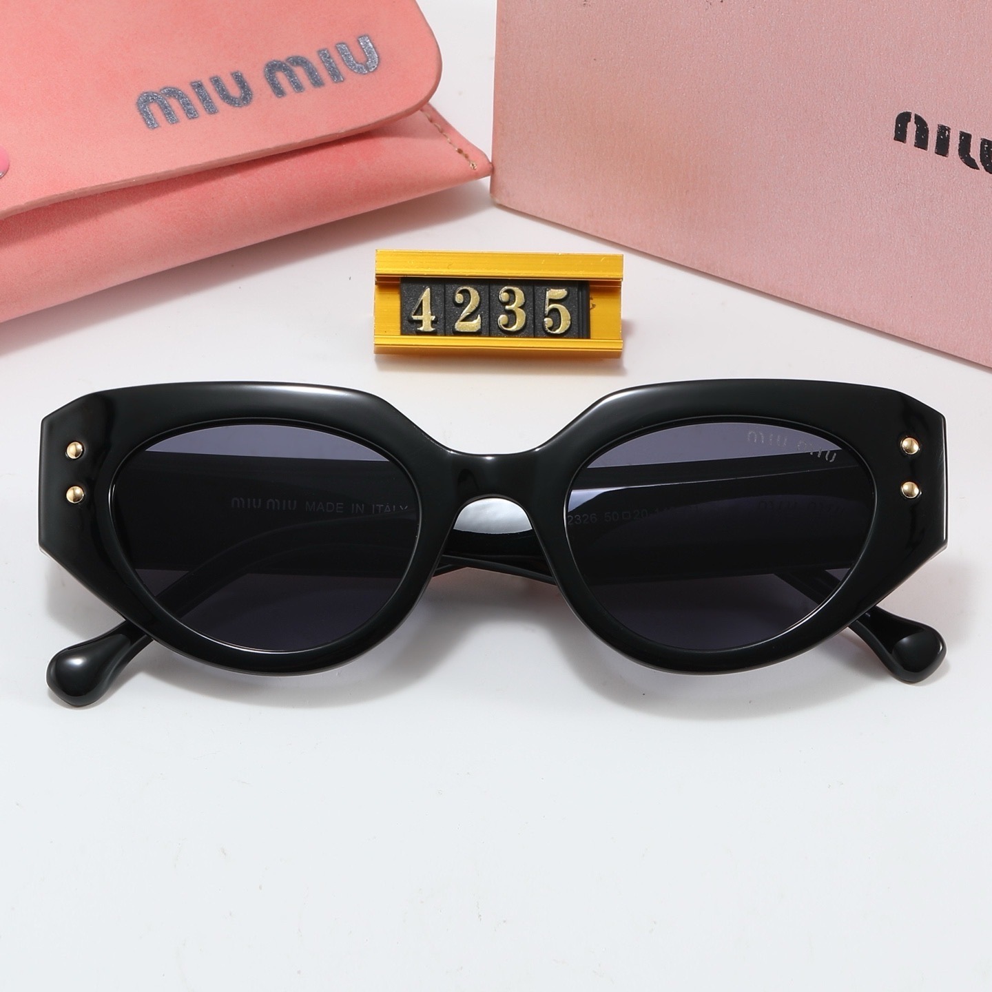 Miu Miu Fashionable Sunglasses - Image 7
