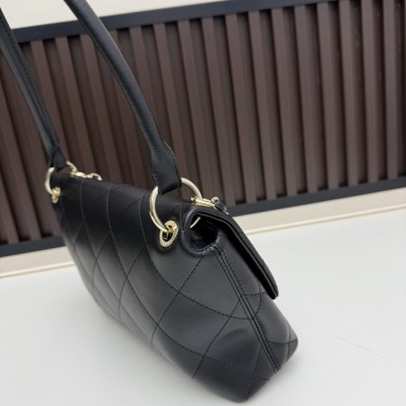 Chanel Large Flap Bag - Image 2