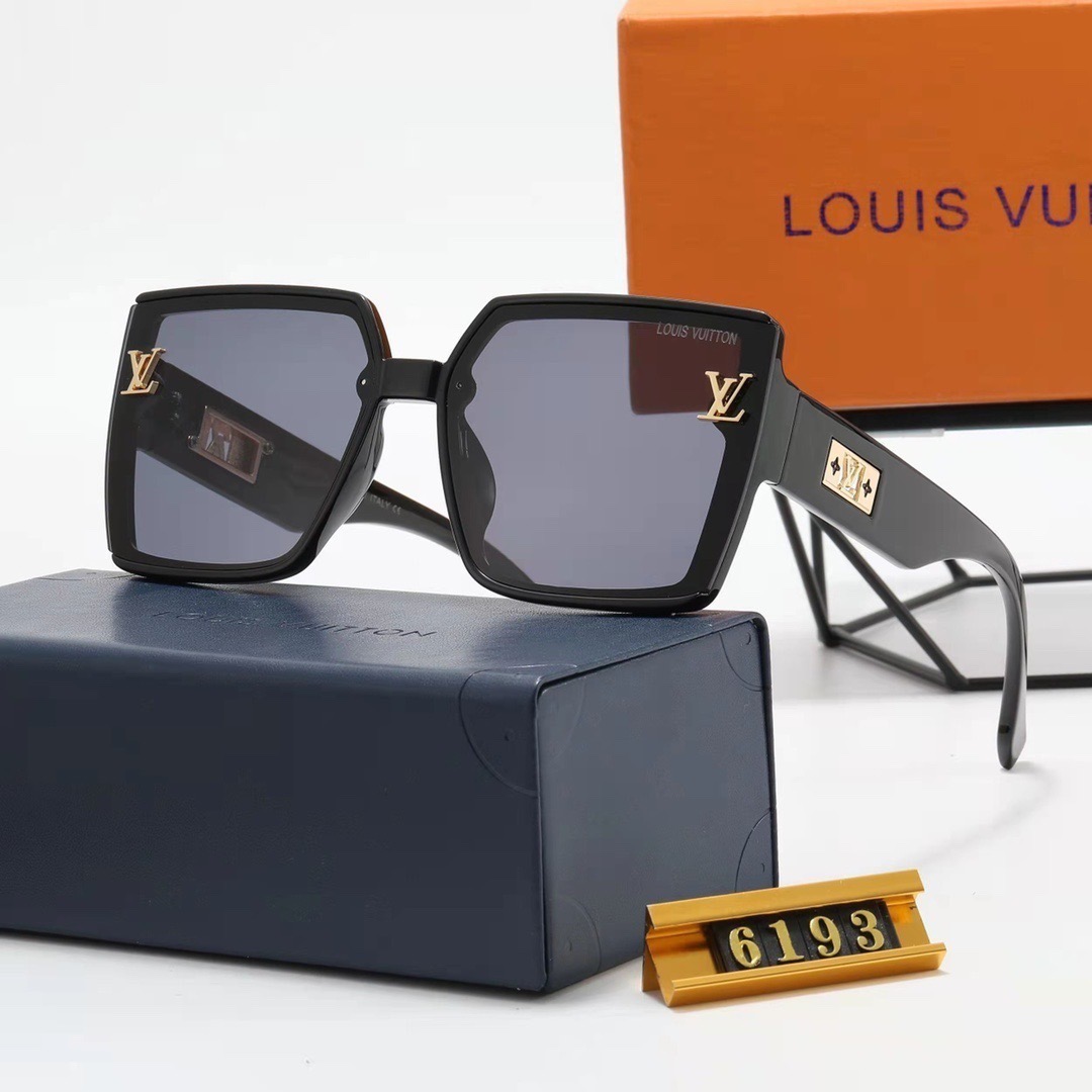LV Fashionable Sunglasses - Image 5