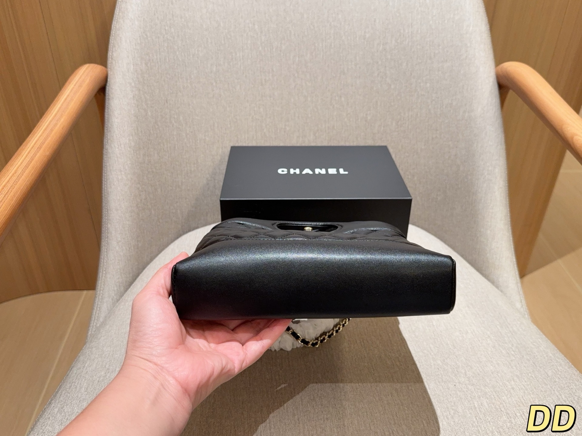 Chanel 31 Mini Shopping Bag - Image 7