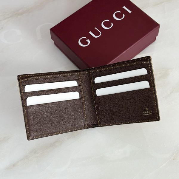 Gucci Essence Classic Bi-fold Wallet