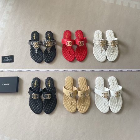 Chanel 26P C-Clip Thong Sandals