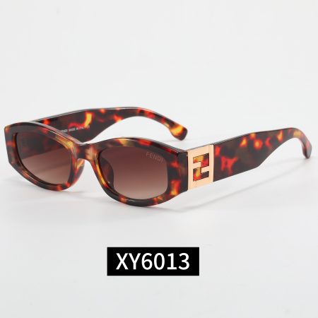 Fendi Fashionable Sunglasses - Image 5