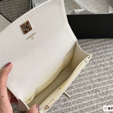 Chanel 25C Clutch with Chain - Image 9