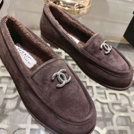 Chanel Loafers in Brown Suede - Image 7