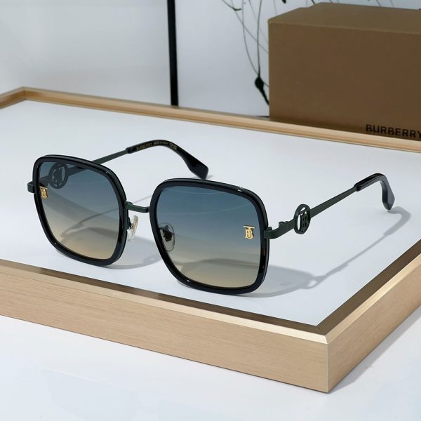 Buberry  Slim Hollowed out Logo on Mirror legs Sunglasses Top quality