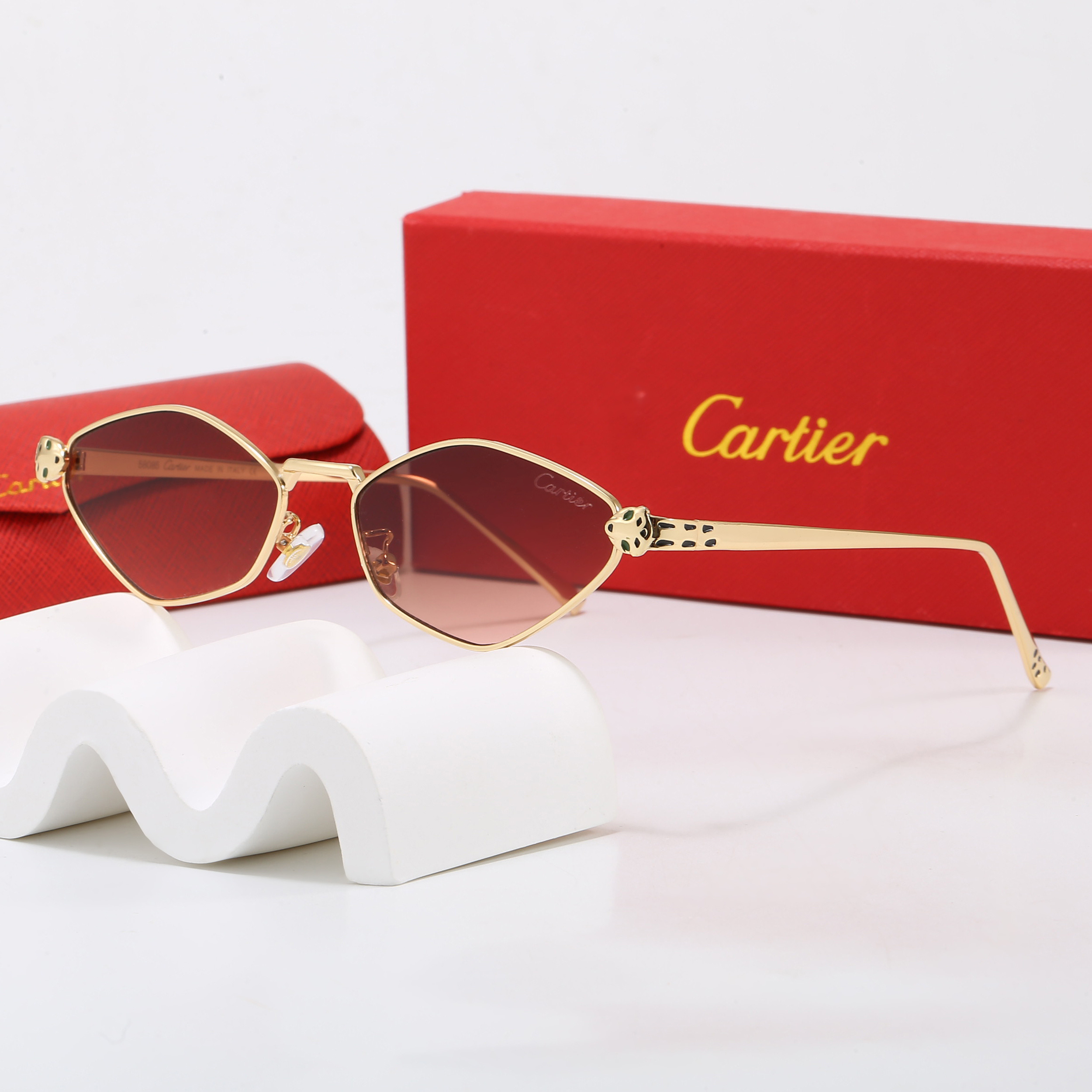 Cartier Fashionable Sunglasses - Image 9