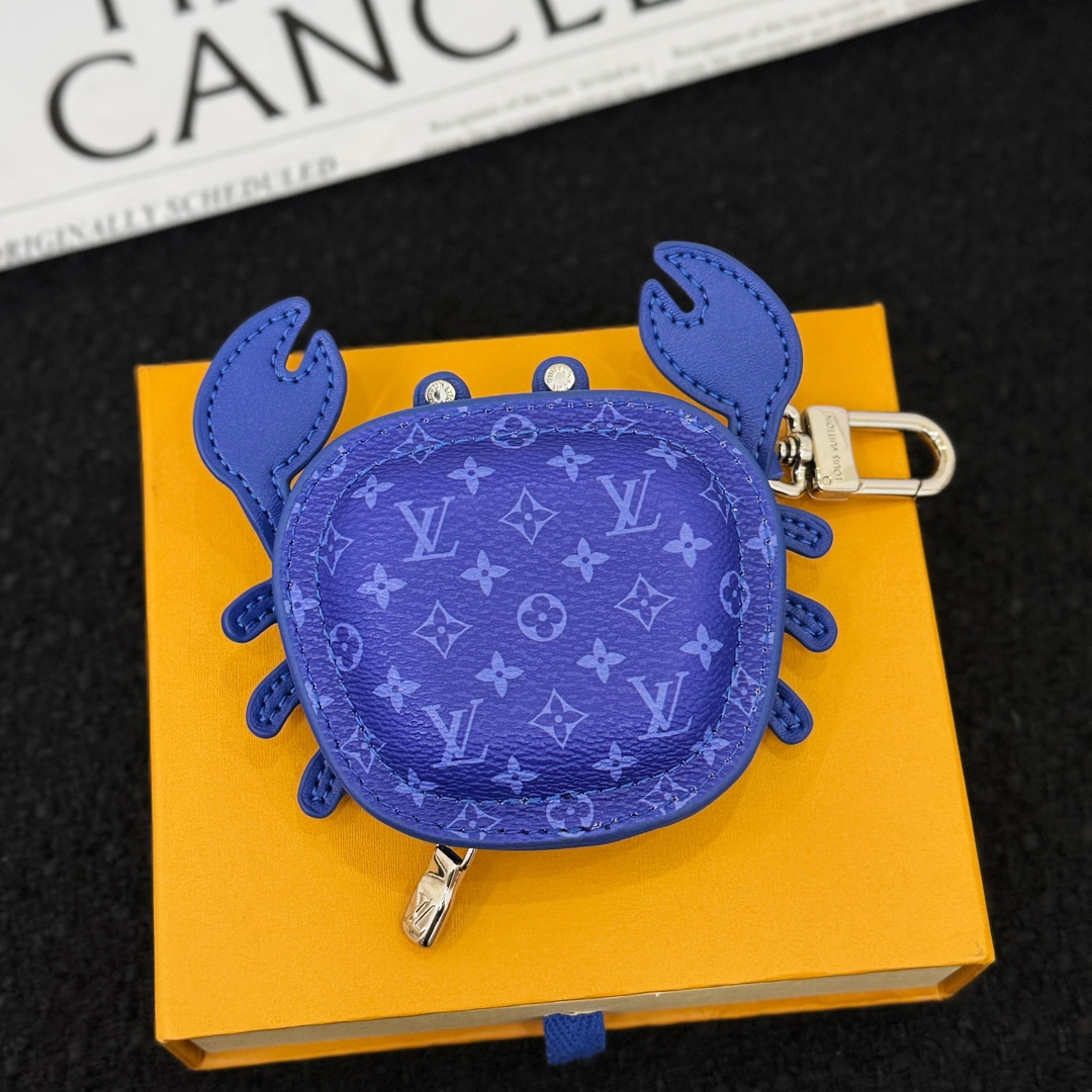 LV  Accessories - Image 6