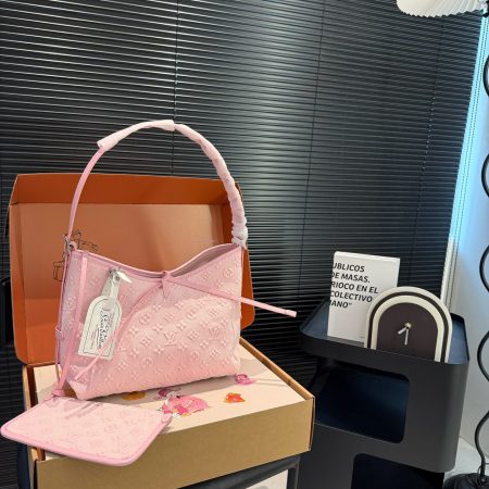 LV Commuting bag - Image 1
