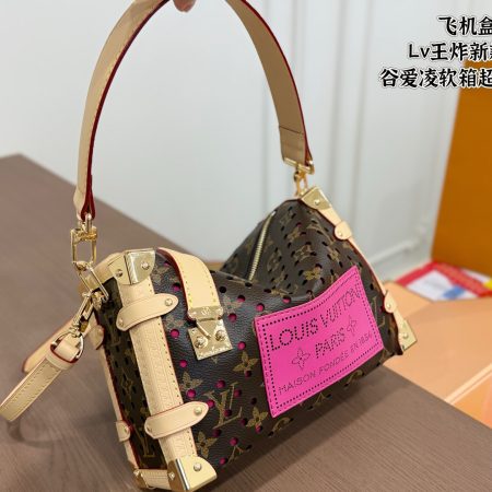 LV Trunk Eileen Gu Shoulder Bag - Image 3
