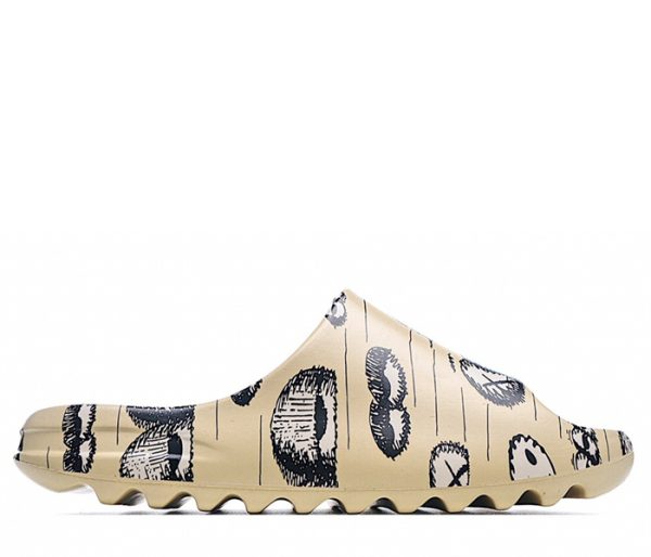 Yeezy Slides Kaws FW6355
