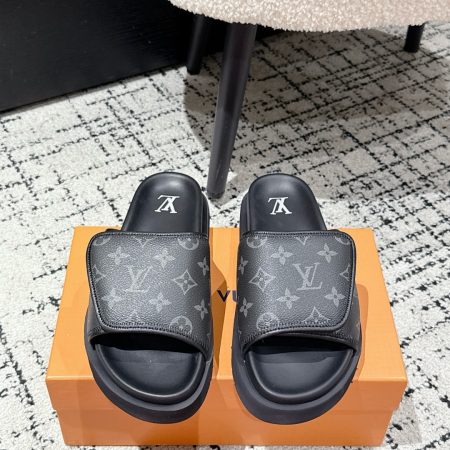 LV Miami Flip-flops Sandals