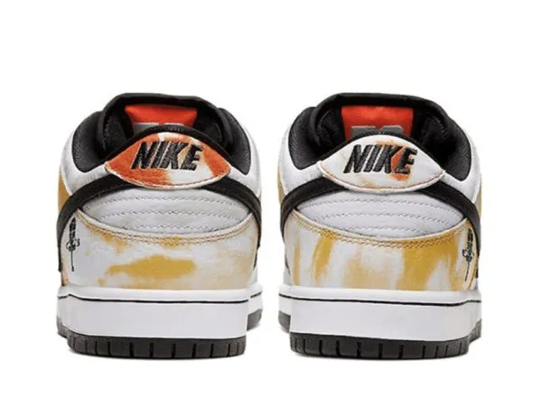 Dunk SB Low Pro QS “ Roswell Raygun"