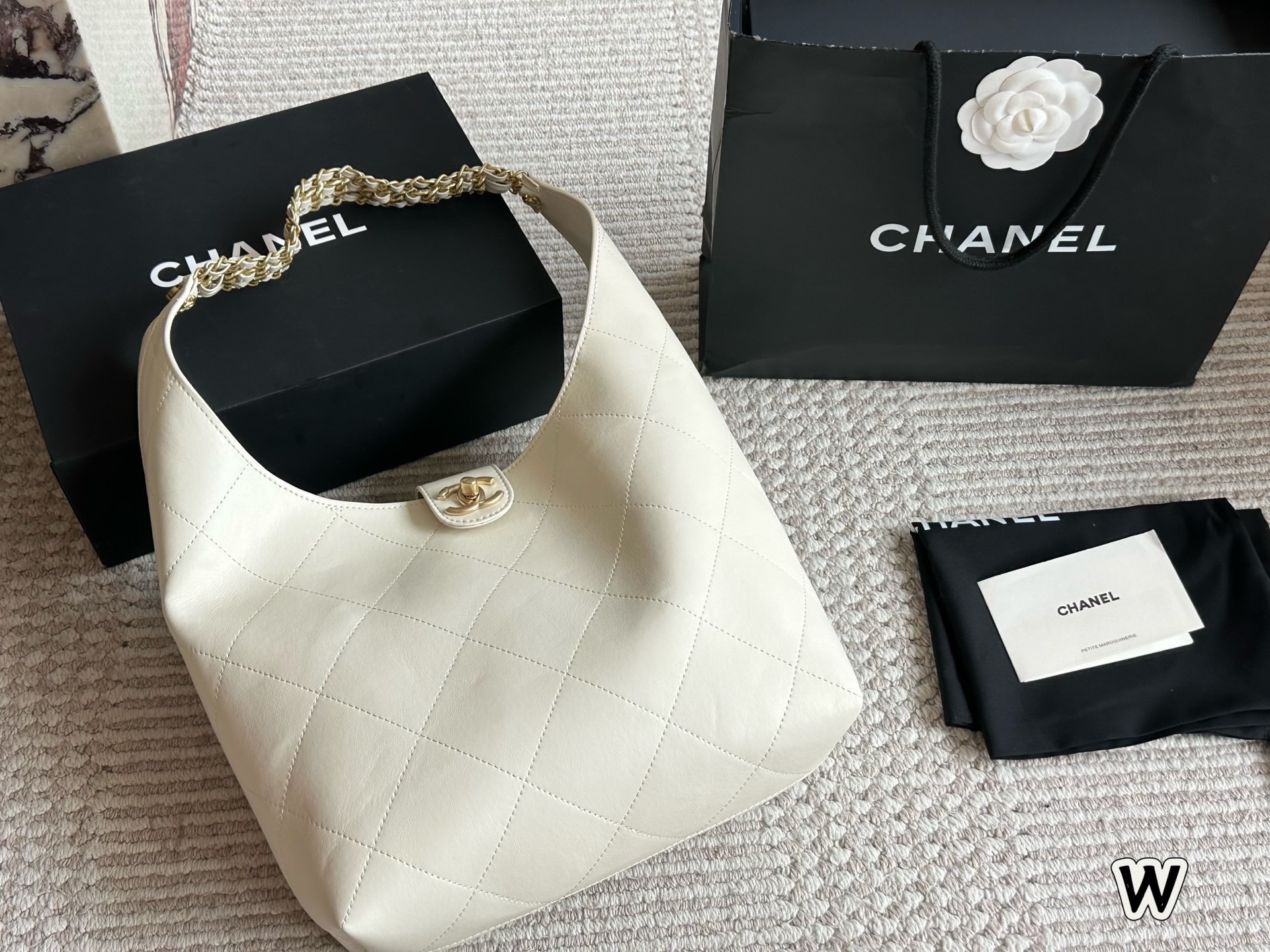 Chanel Sparkling Gold Handbag - Image 1