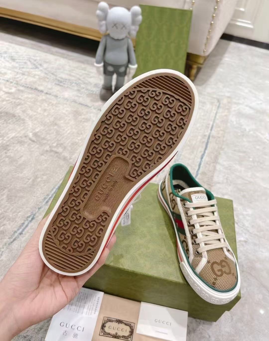 Gucci Women's Gucci Tennis 1997 Low Top Sneakers - Image 8