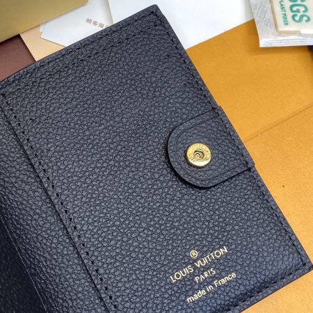 LV Lisa Wallet - Image 7