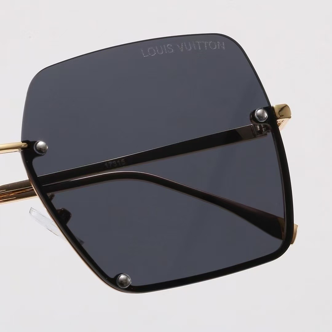 LV Fashionable Sunglasses - Image 7