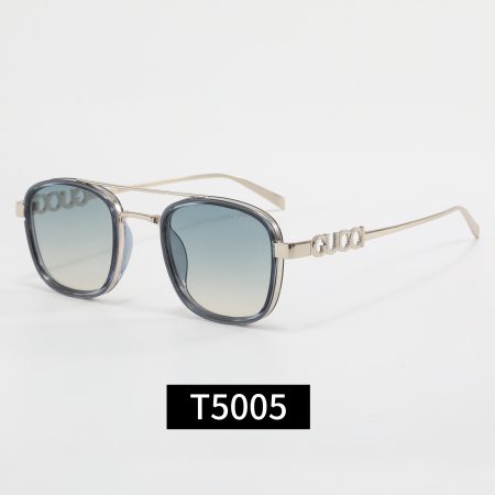 Gucci Fashionable Sunglasses - Image 2