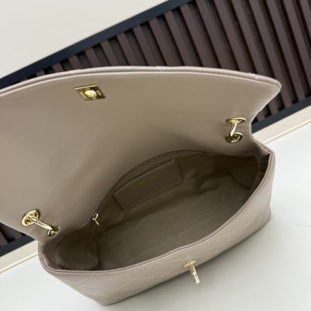 Chanel Large Flap Bag - Image 7
