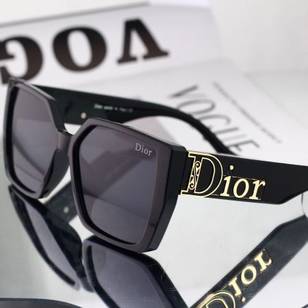 Dior Fashionable Sunglasses - Image 8