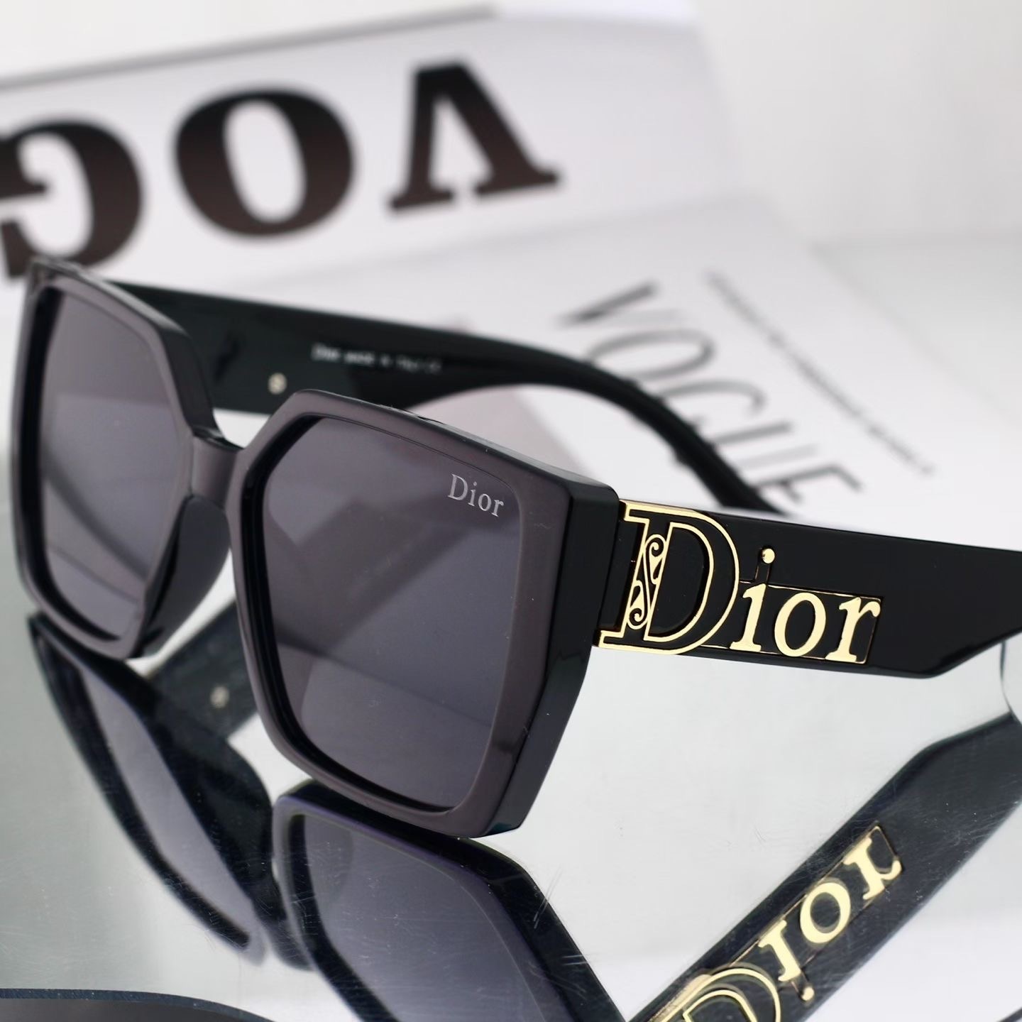 Dior Fashionable Sunglasses - Image 8