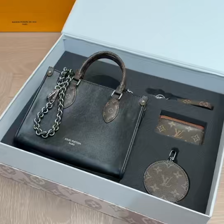 Lv On-the-Go Mom Bag - Image 2