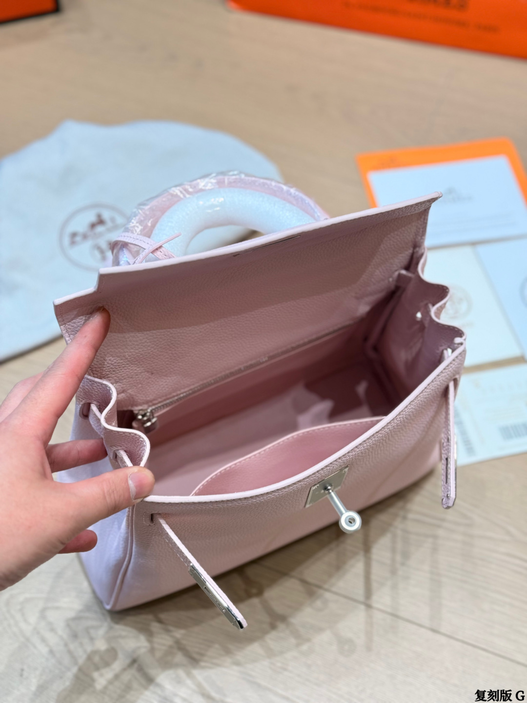 Hermès Kelly Bag - Image 8