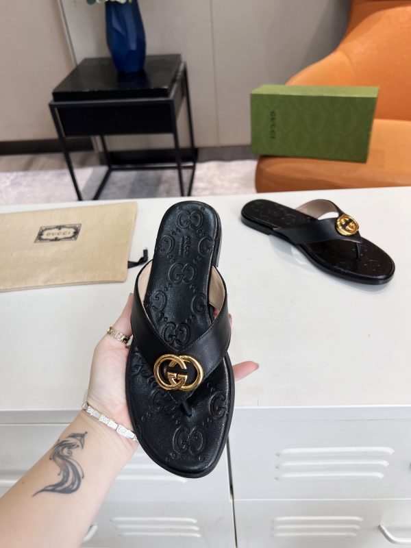 Gucci Interlocking G Thong Sandals