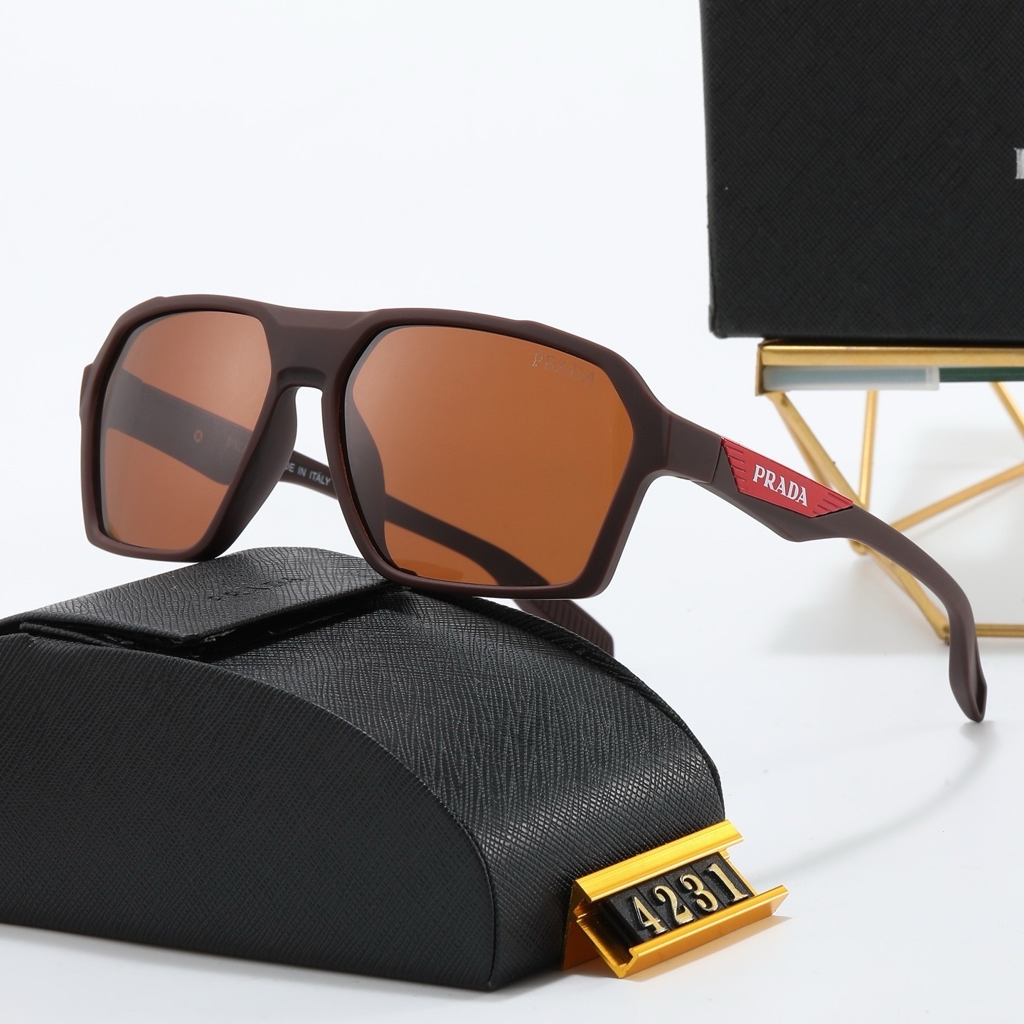 Prada Fashionable Sunglasses - Image 4